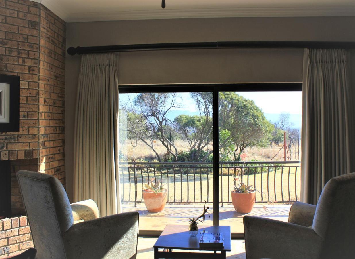Karee & Wild Olive Guest Lodge Hekpoort Bagian luar foto