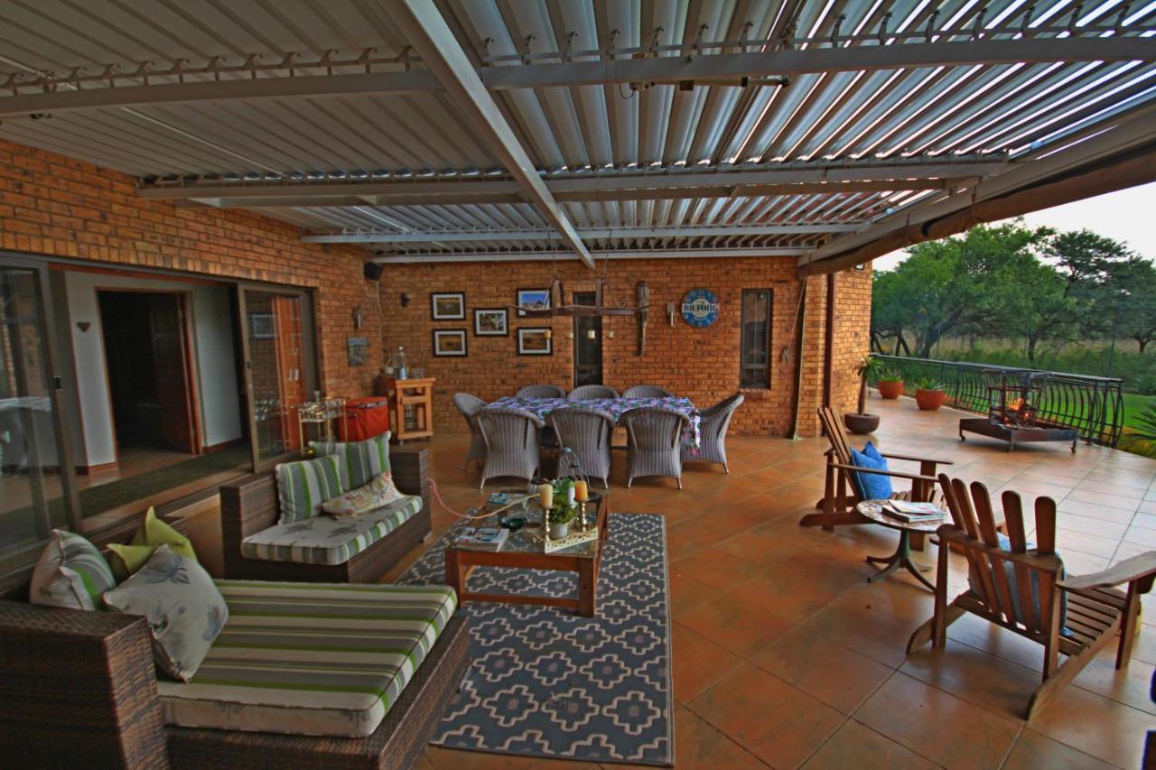Karee & Wild Olive Guest Lodge Hekpoort Bagian luar foto